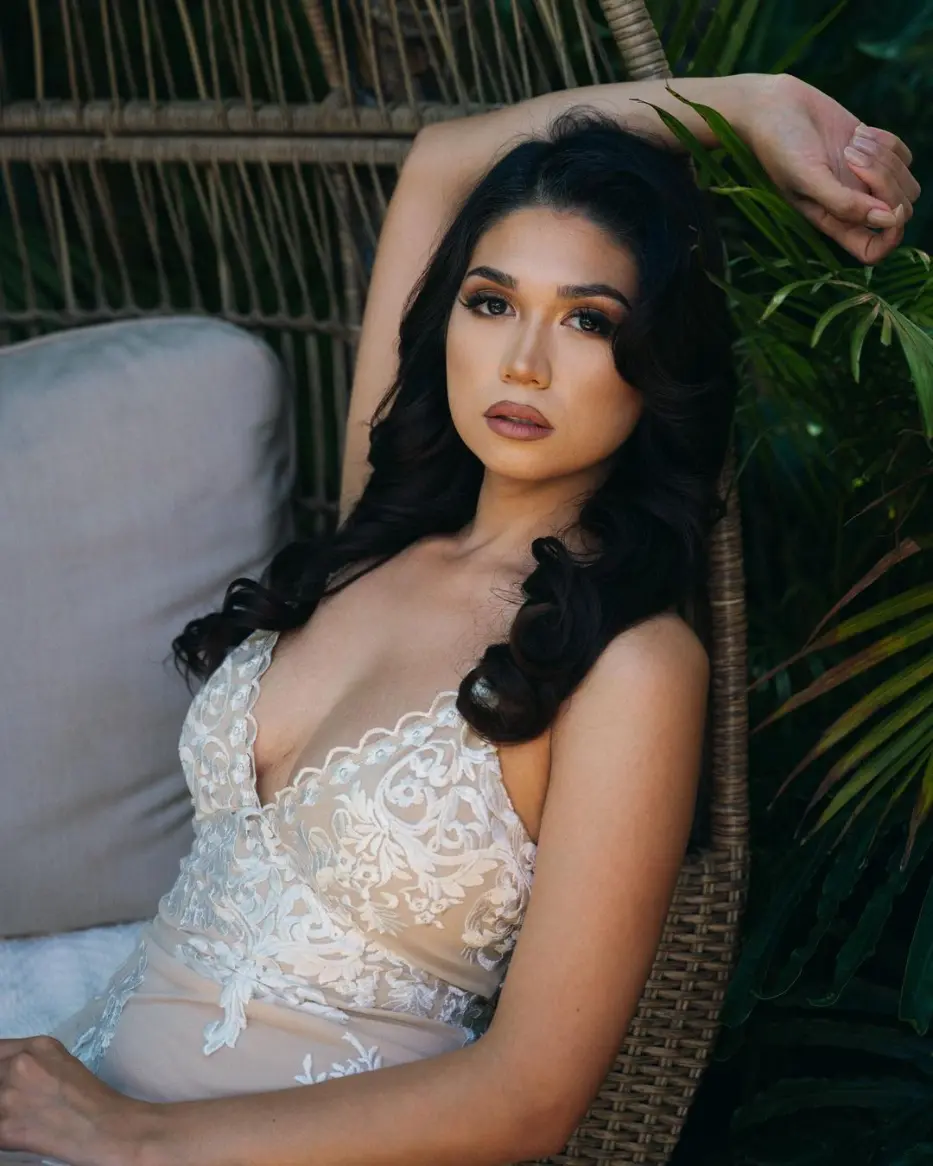 Filipino babe picture